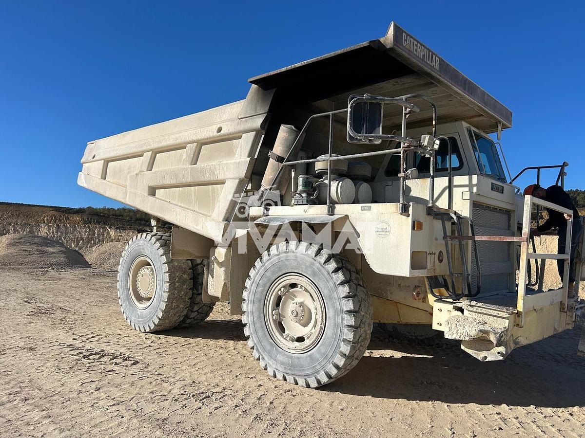 D'occasion Tombereau rigide Caterpillar 771D 2005