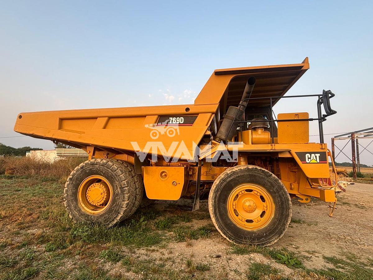 Used 1997 CATERPILLAR 769D