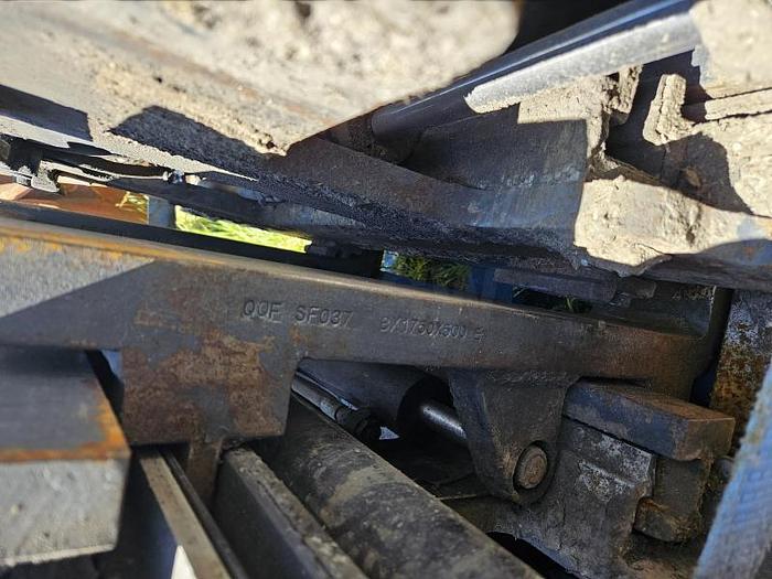 D'occasion Pince à Fourches - Déplacement latéral Silver Line by BOLZONI Modèle LC22 H6A-EU