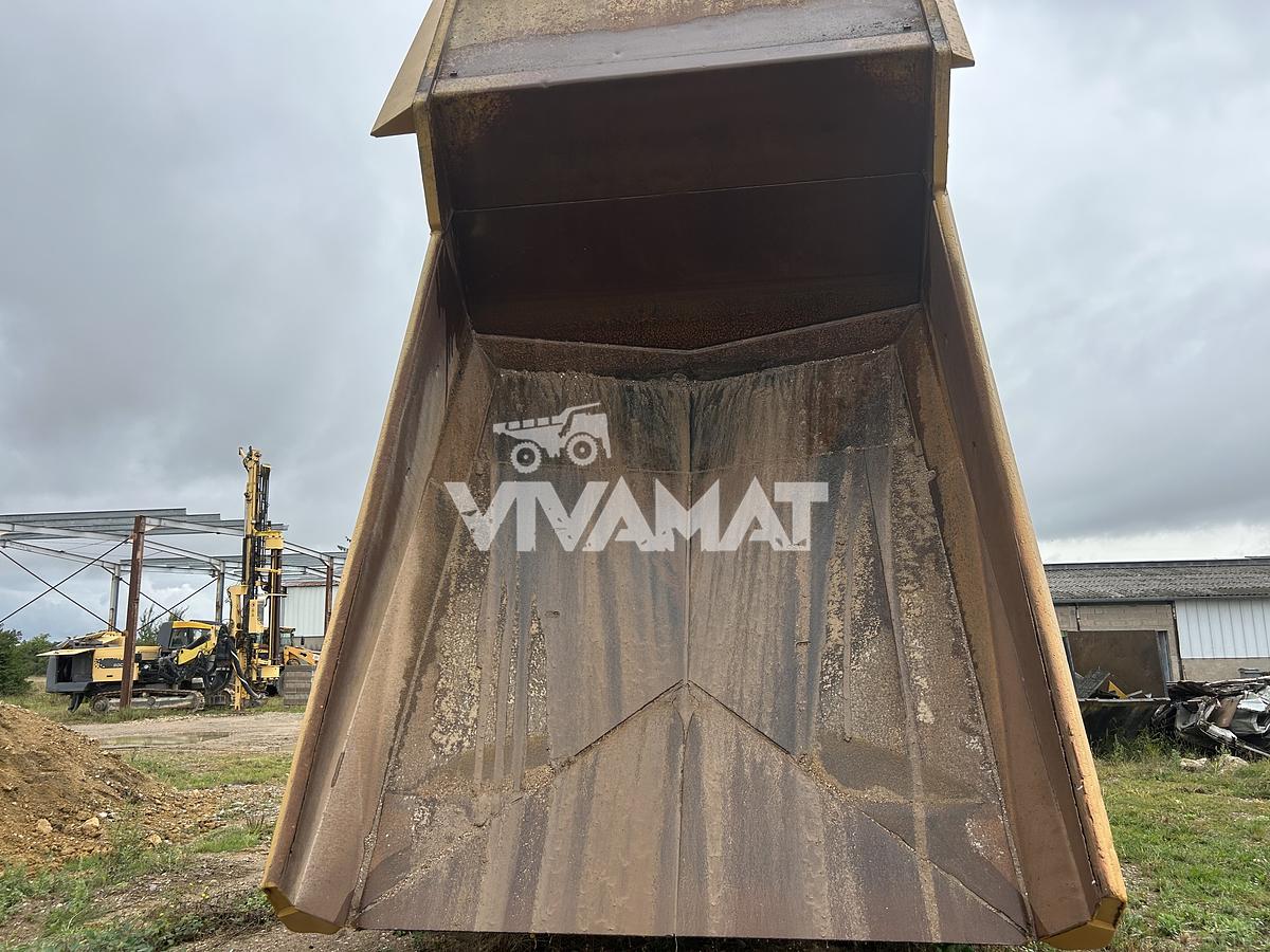 Used 1997 CATERPILLAR 769D