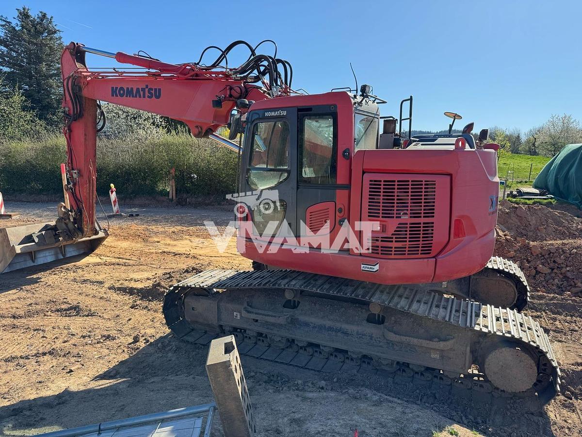 Used KOMATSU PC228 USLC-10
