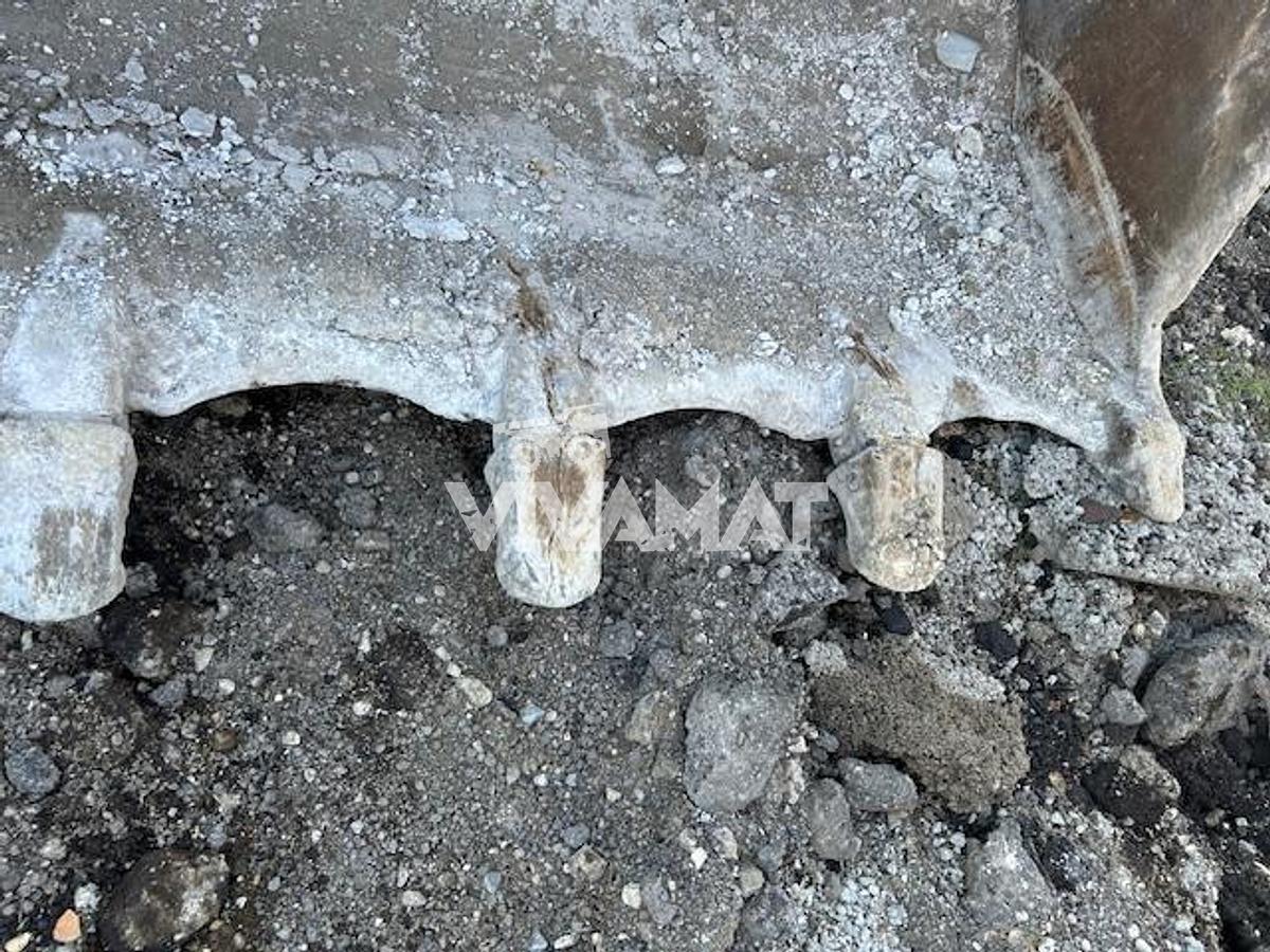 Used 2011 CATERPILLAR 973D -