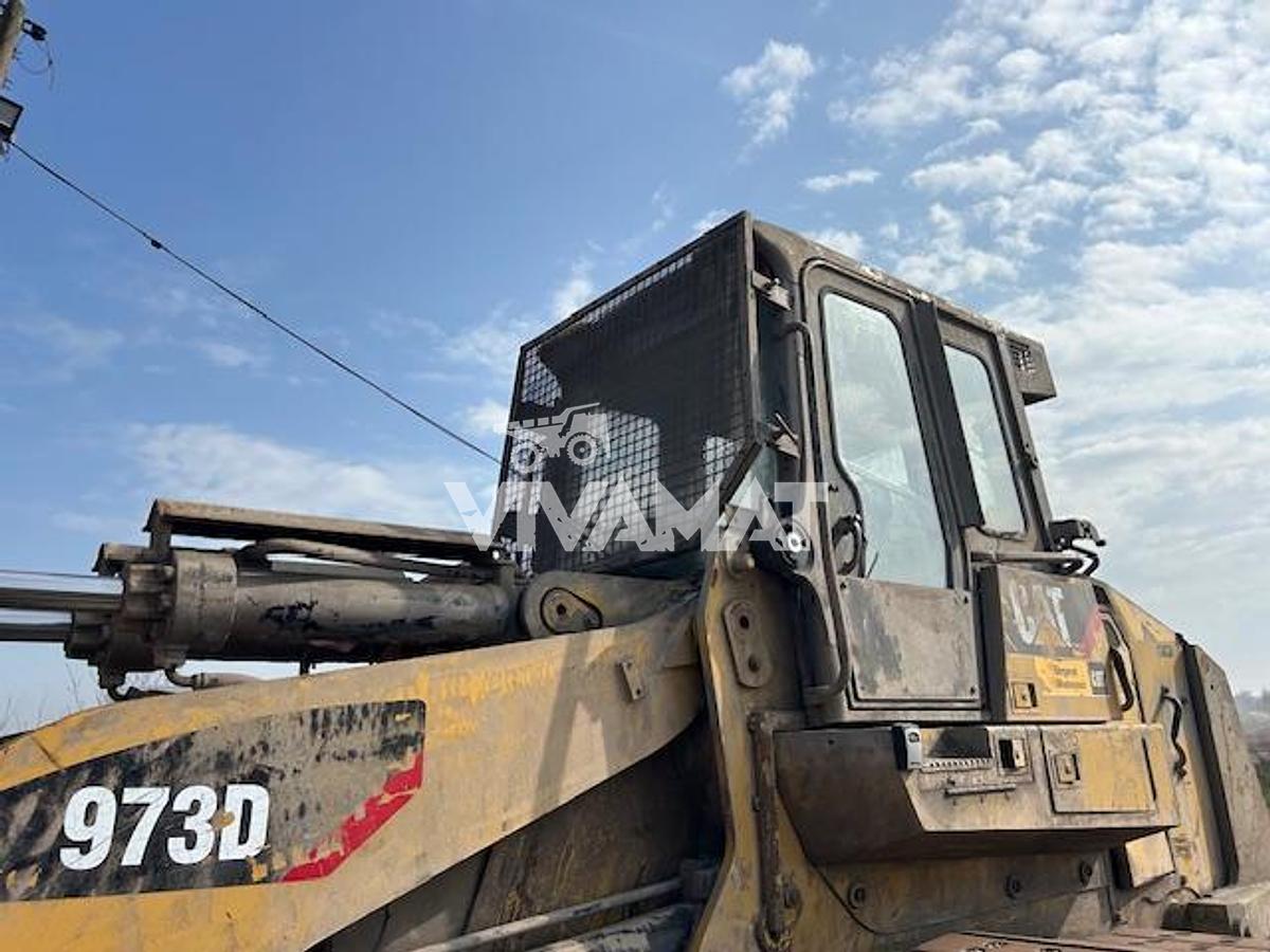 Used 2013 CATERPILLAR 973D