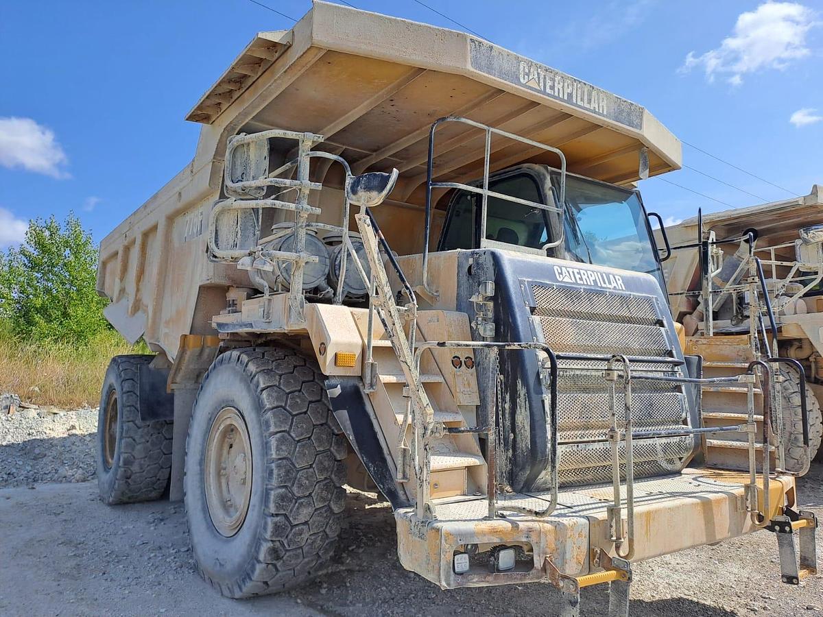 Used 2009 Caterpillar 775F