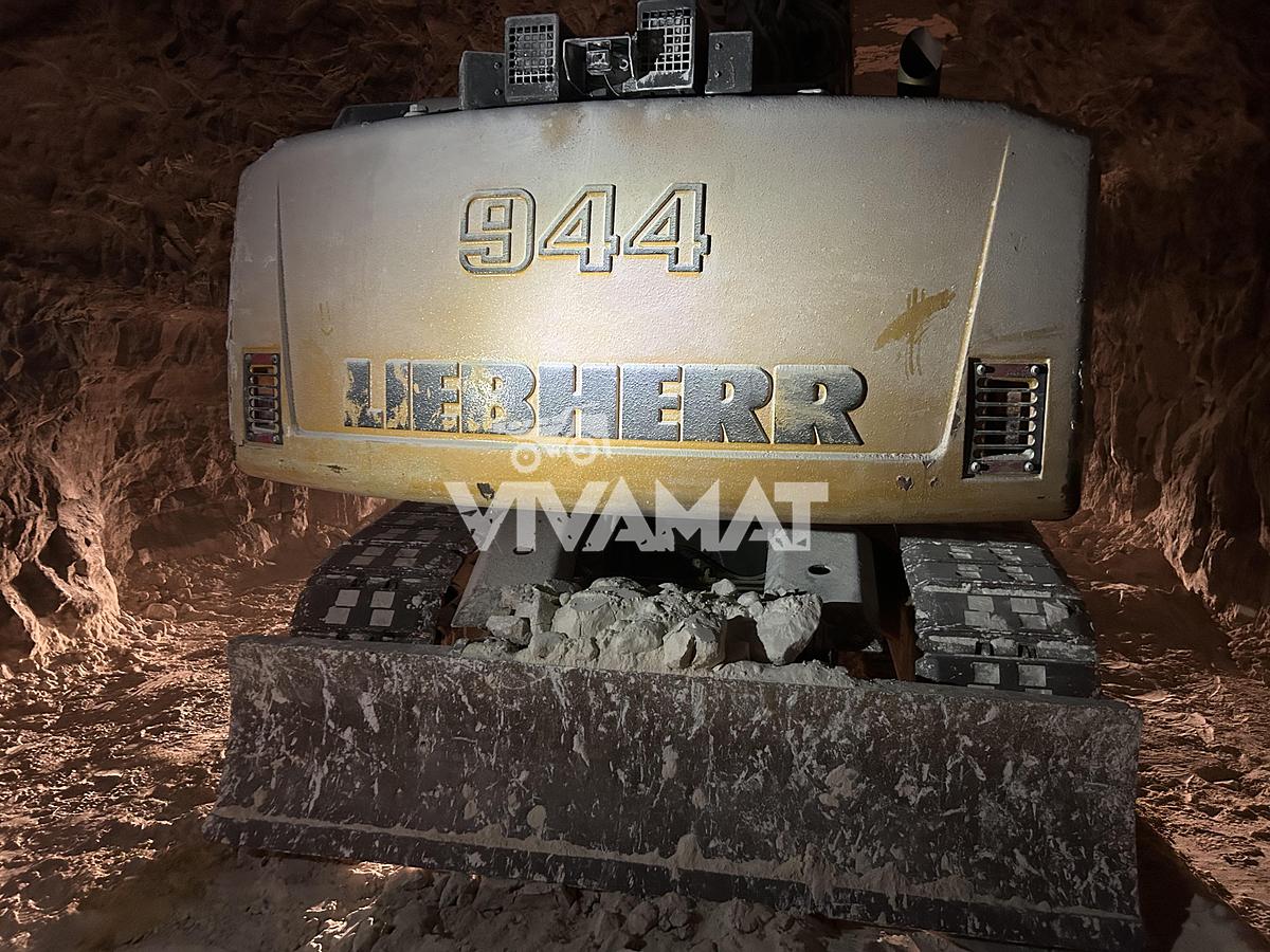 Used 2015 Liebherr R 944 C