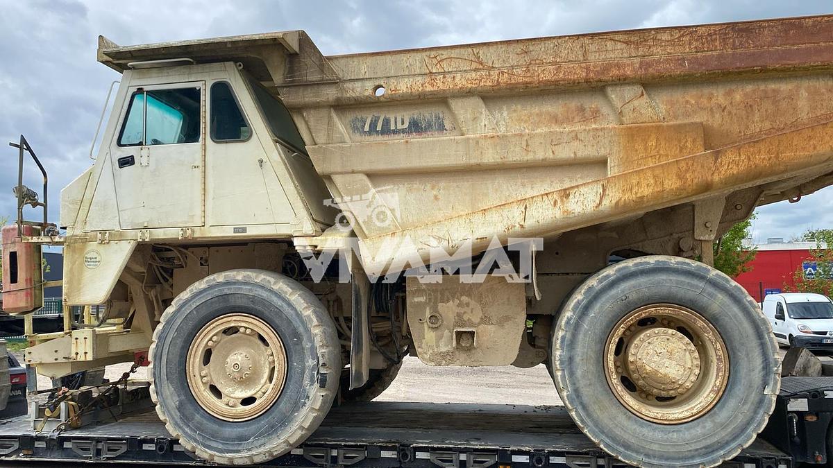 D'occasion  Tombereau rigide Caterpillar 771D 2005