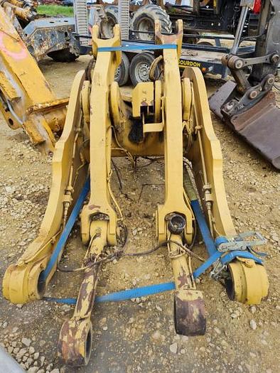 D'occasion 4 palonniers et 2 brancards pour Chargeuse CAT 980M Ref 278-7212-01-WP