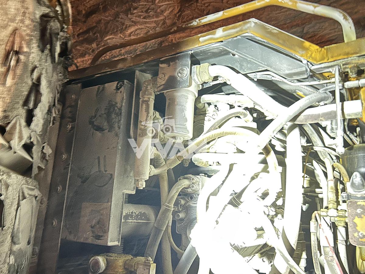 Used 2015 Liebherr R 944 C