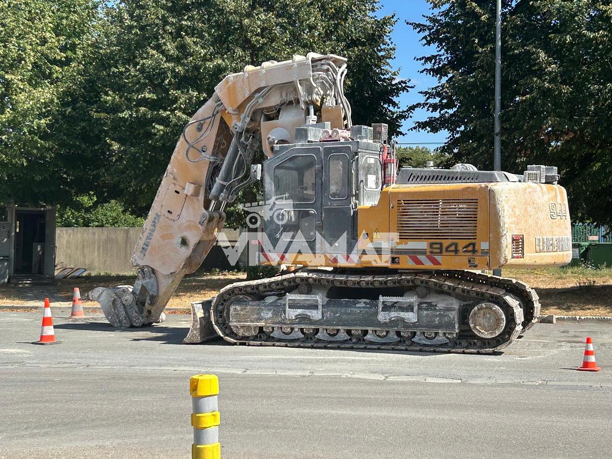 D'occasion Pelle sur chenille Liebherr R944C Tunnel 2015
