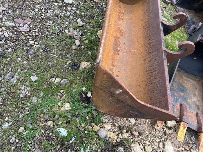 D'occasion Godet de curage Attache Verachtert CW10 Largeur 140cm sur CAT309 pour pelle de 9t