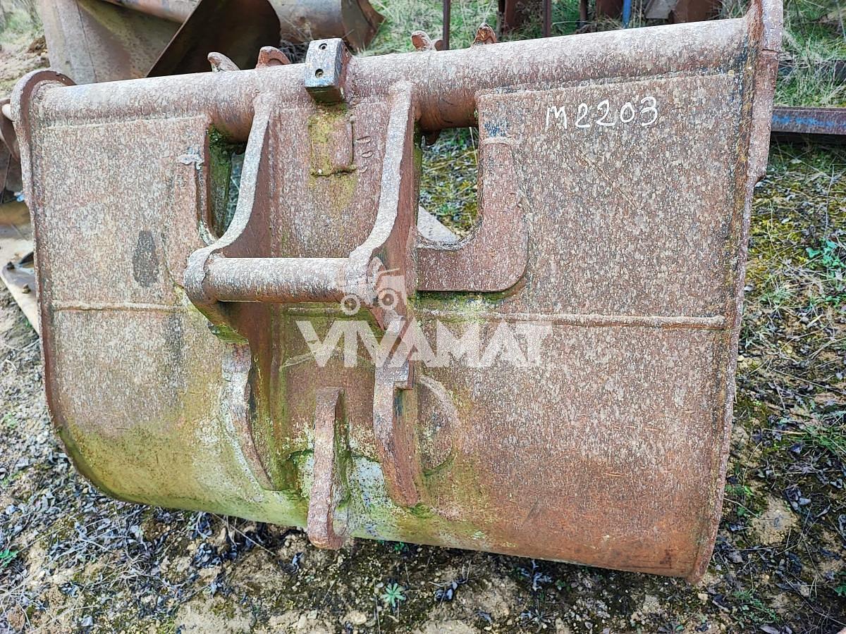 D'occasion Godet de terrassement à lame Morin M6 largeur 130cm