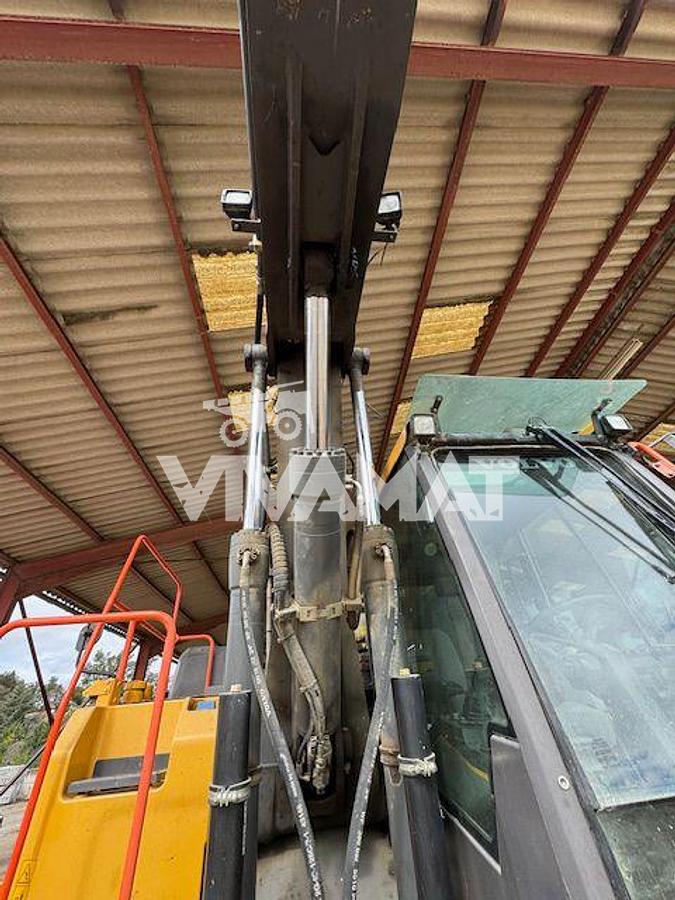 Used 2016 VOLVO EW160E