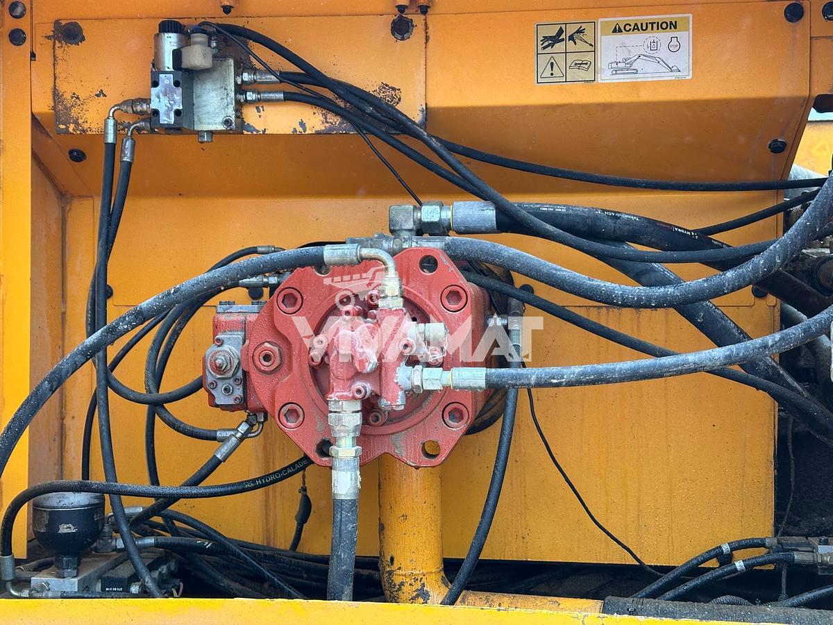 D'occasion Pelle sur chenille Hyundai Robex R320 LC7