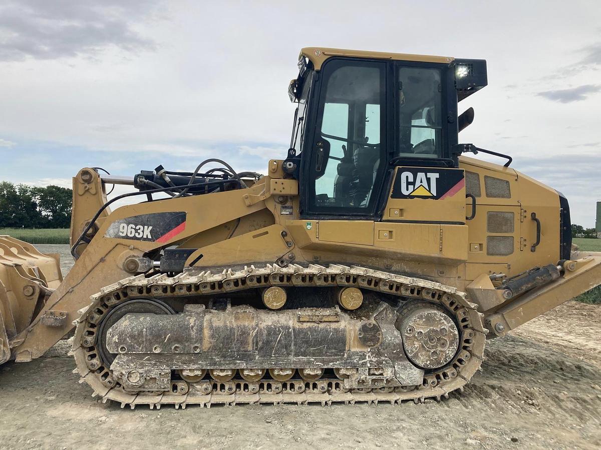 Used 2016 Caterpillar 963K