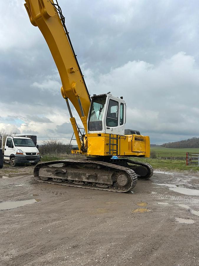 Used Liebherr R934B EW