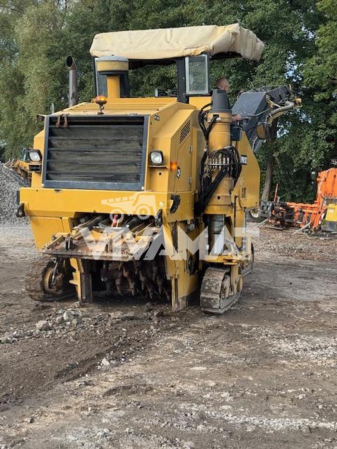 Used 2011 Caterpillar PM102