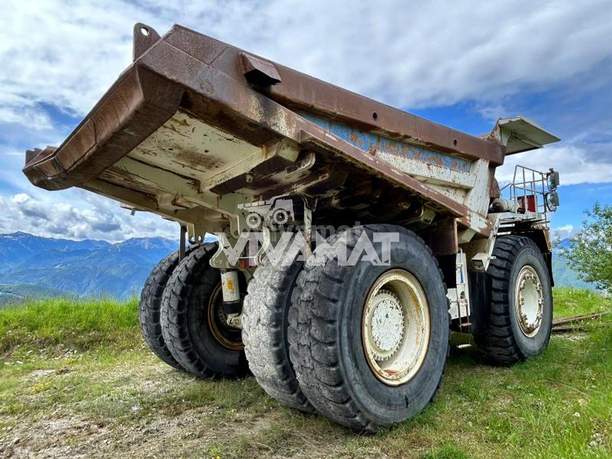 Used BRIDGESTONE 30.00R51 -