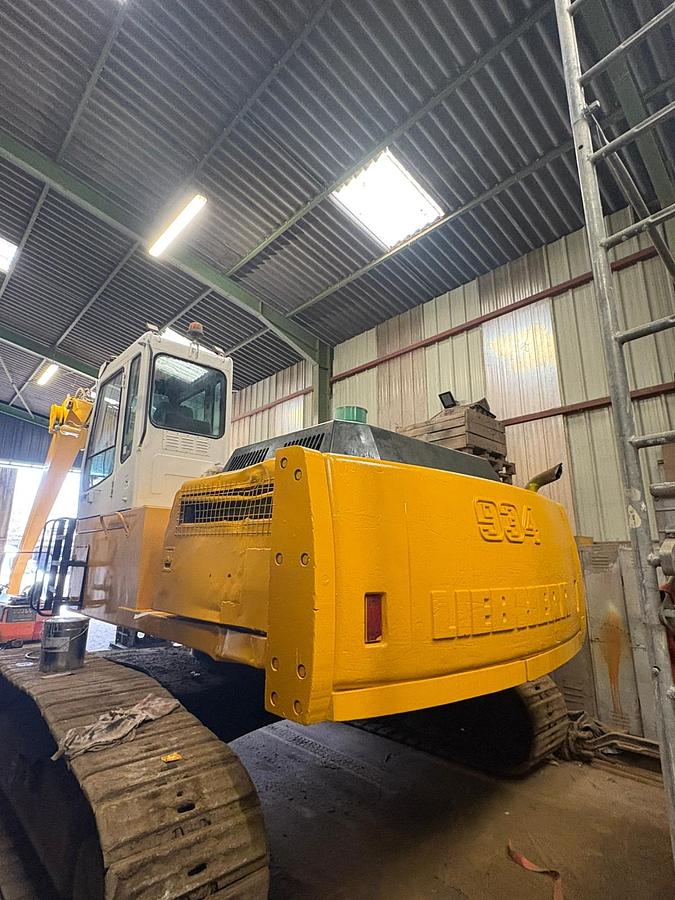 Used Liebherr R934B EW