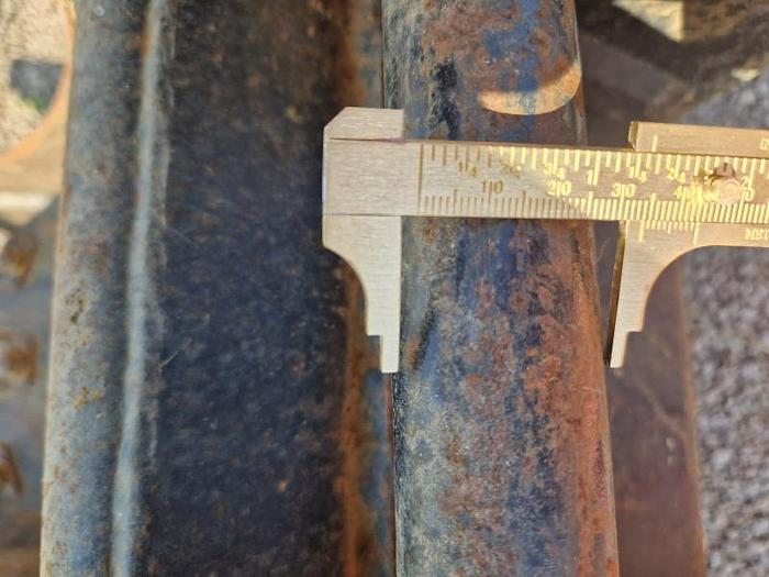 D'occasion Godet de terrassement de largeur 30cm Attache à Axe de 70/35mm