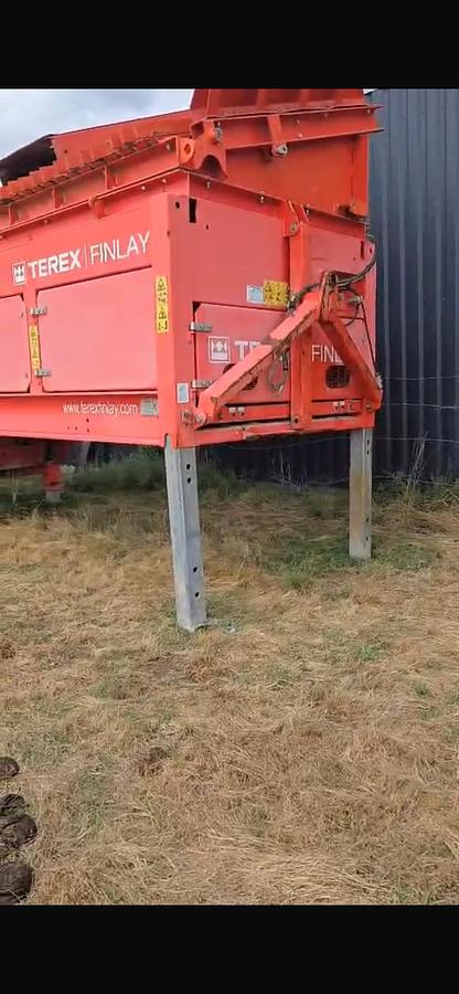 Used CRIBBLE 2016 TEREX FINLAY 390