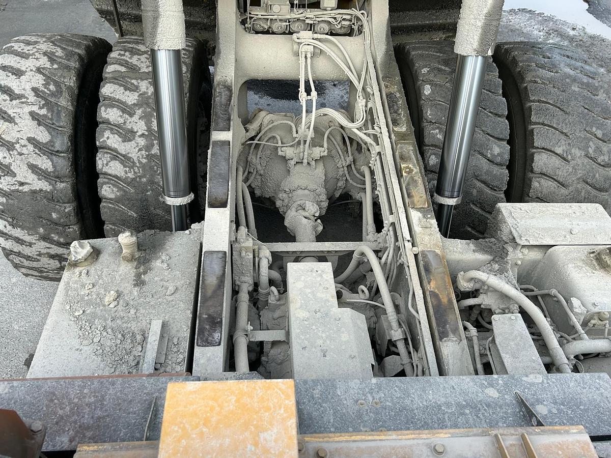 Used 2016 Komatsu HD605-7