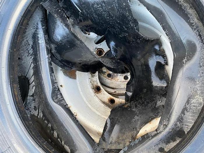 Used DUNLOP SP931 -12.00R20