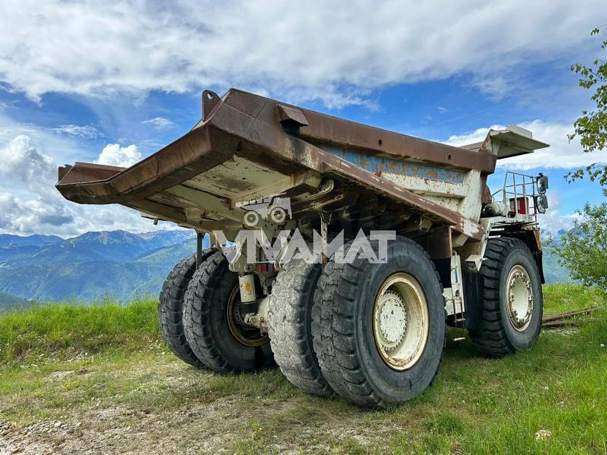 Used BRIDGESTONE 30.00R51 -