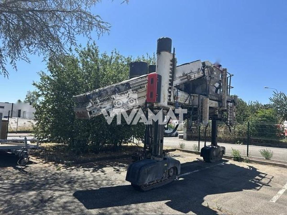 Used 2009 Gomaco Commander III