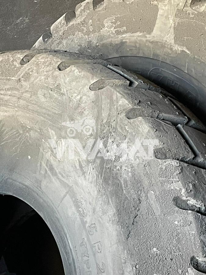 D'occasion PNEU 23.5R25