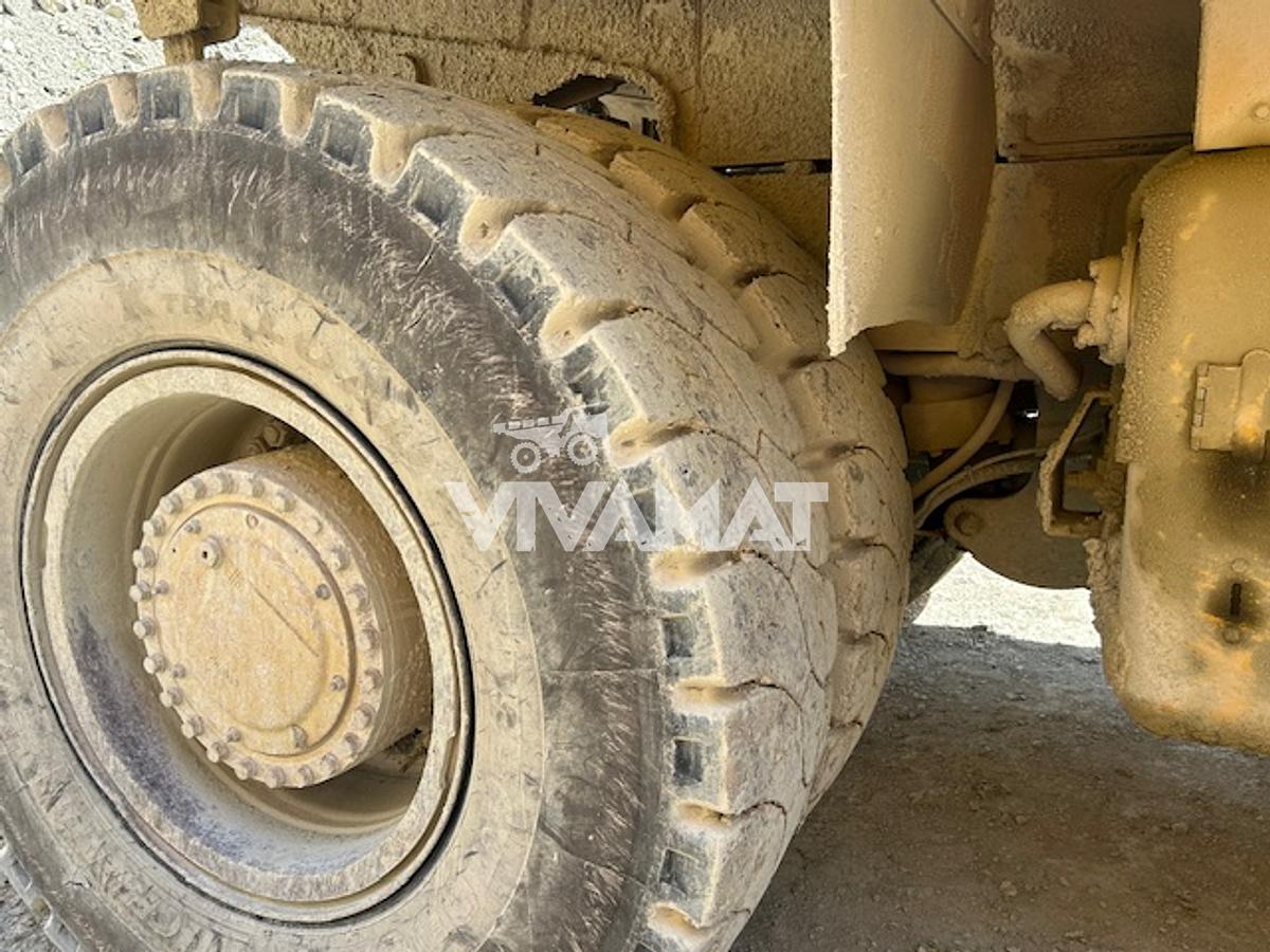 Used 2002 Komatsu HD325-6KE