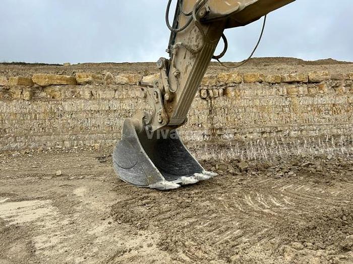 D'occasion Caterpillar 374F LME