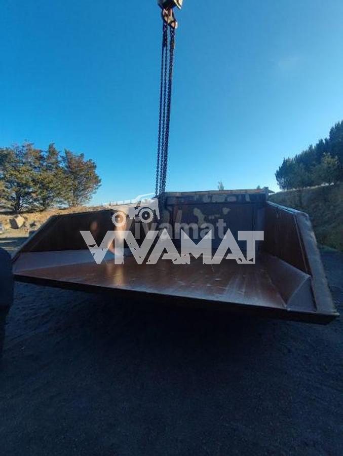 Used Caterpillar BENNE CAT 775G