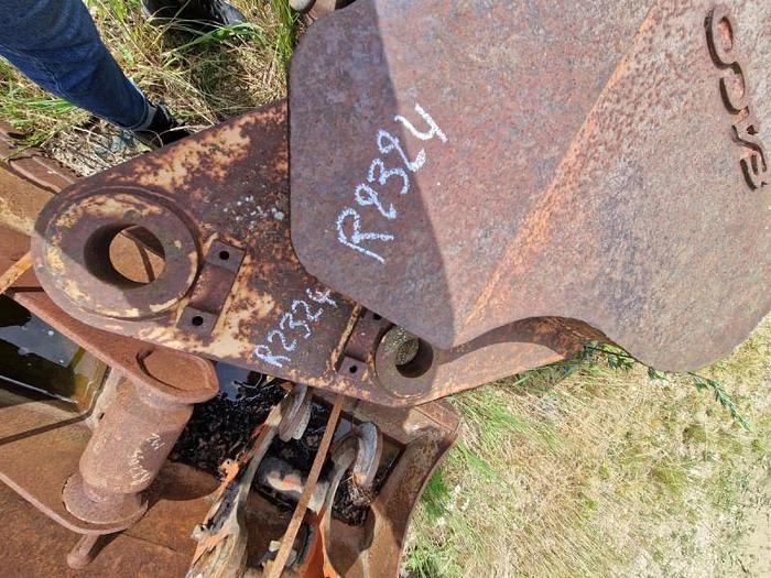 D'occasion Godet de tranchée ESCO de largeur 80cm 4dents Attache Geith QH80H