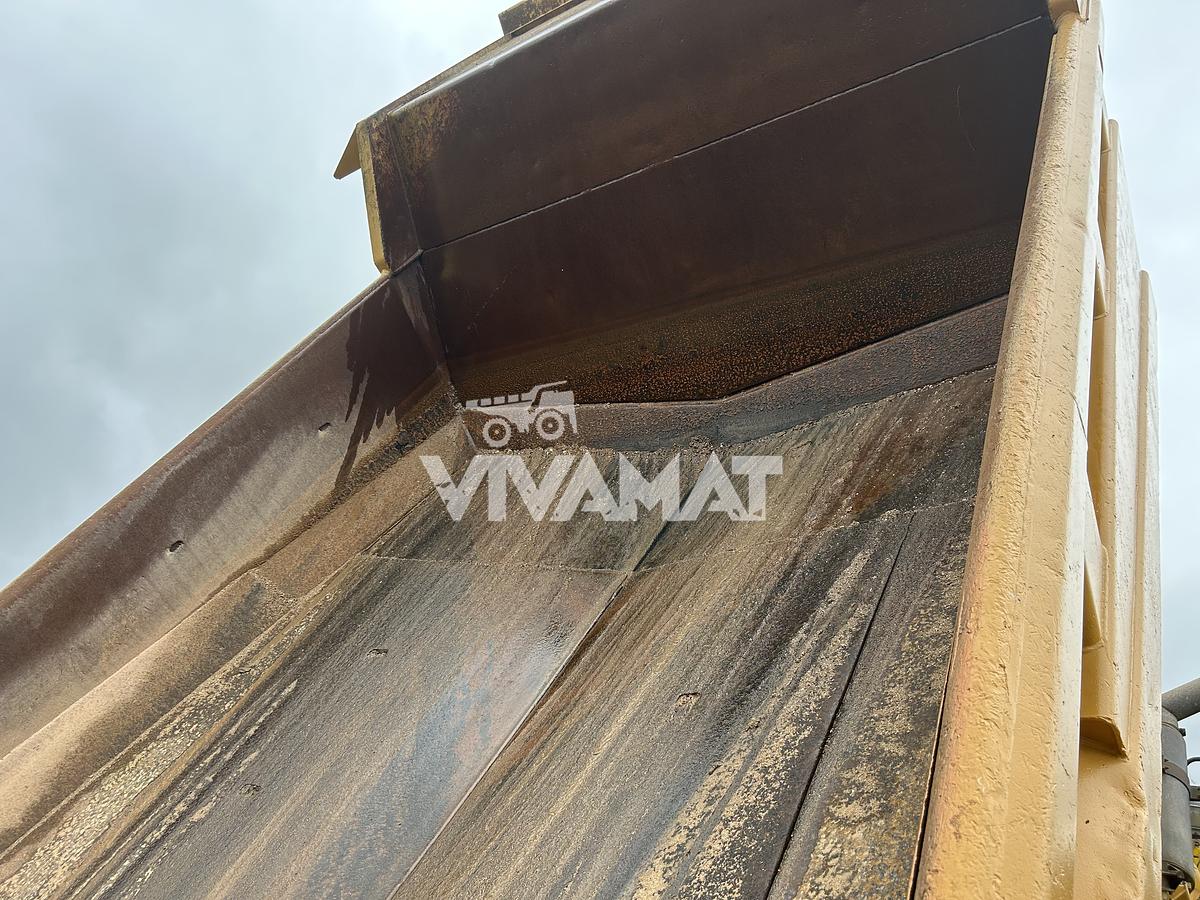 Used 1997 CATERPILLAR 769D