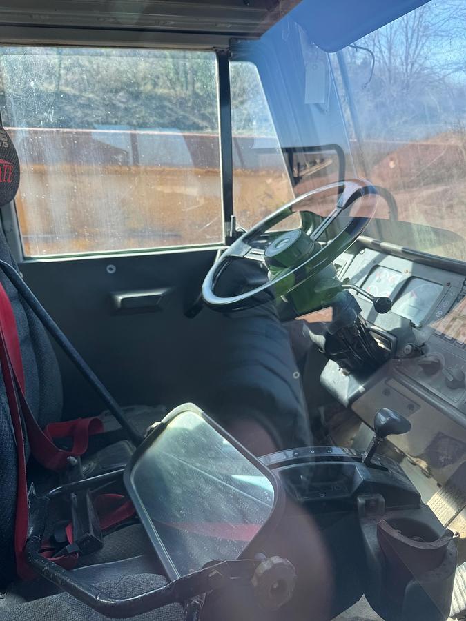 Used CATERPILLAR 769D