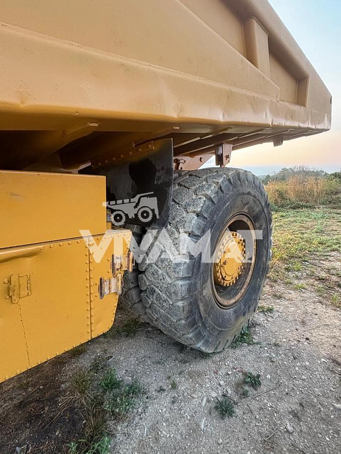 Used 1997 CATERPILLAR 769D