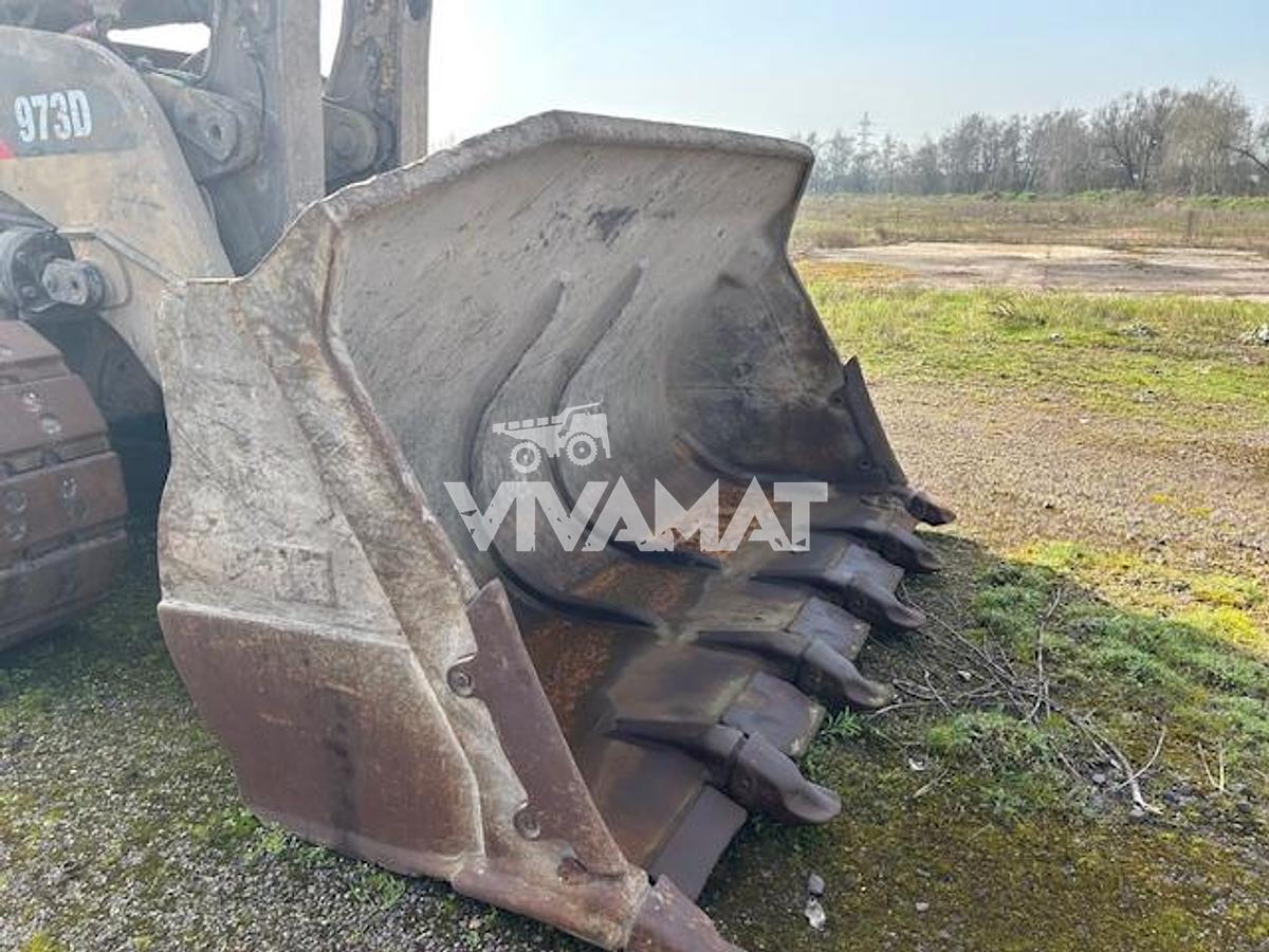 Used 2013 CATERPILLAR 973D