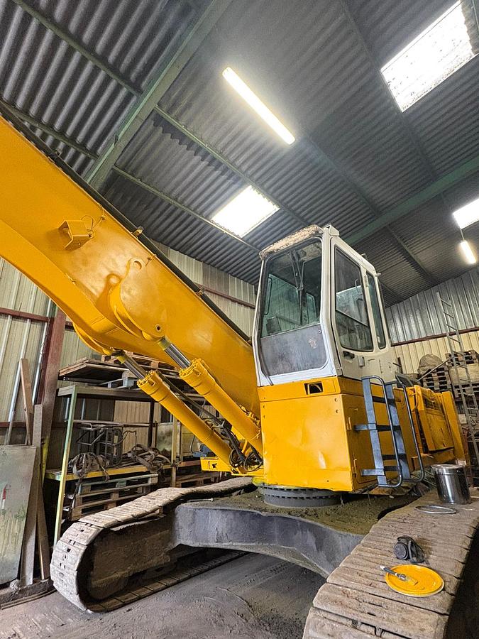 Used Liebherr R934B EW