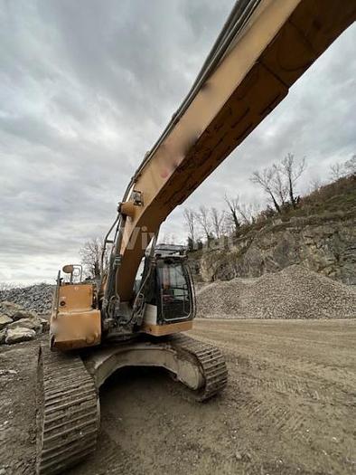 D'occasion Liebherr R946 LC