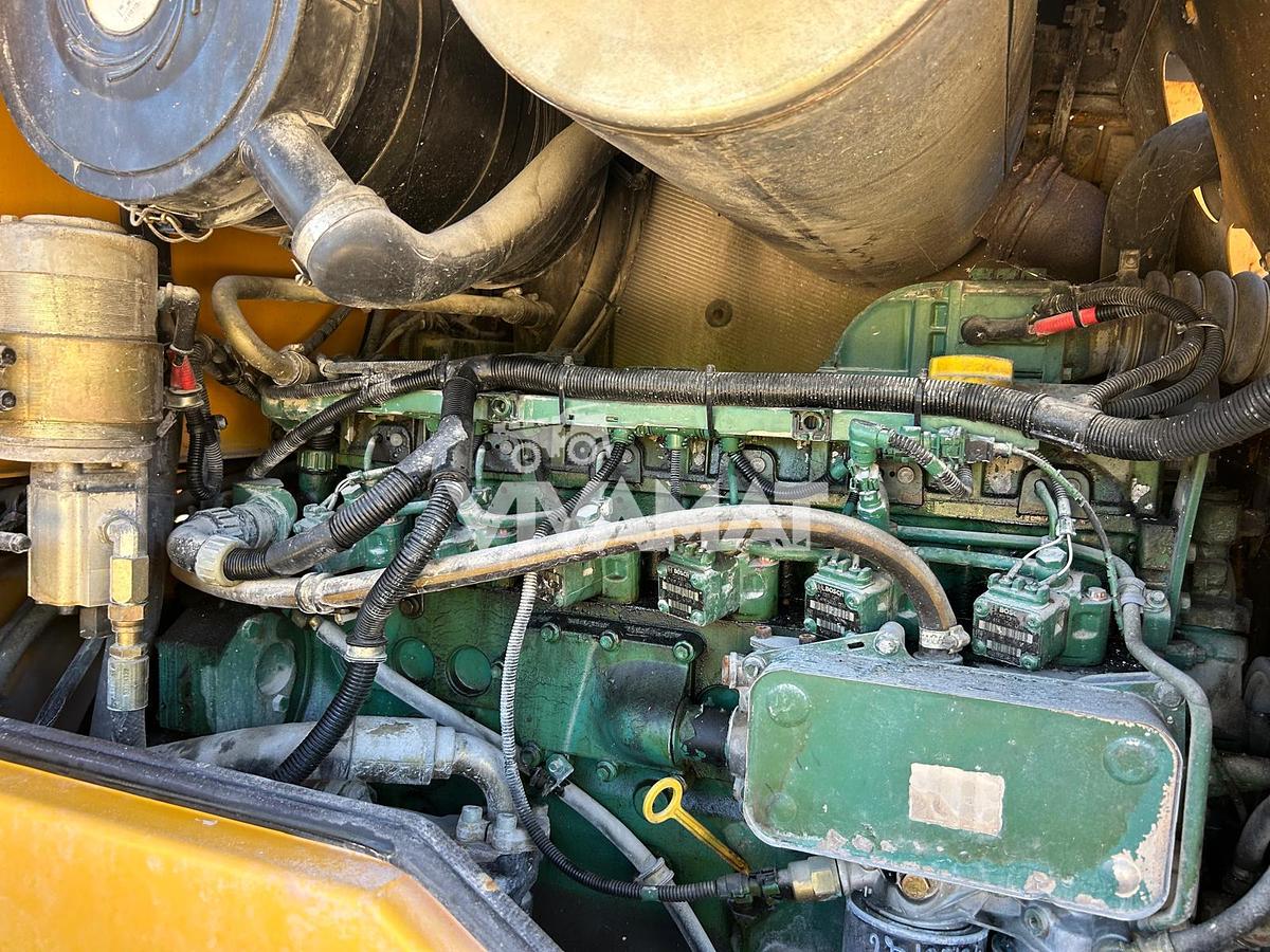 Used 2004 VOLVO L60E