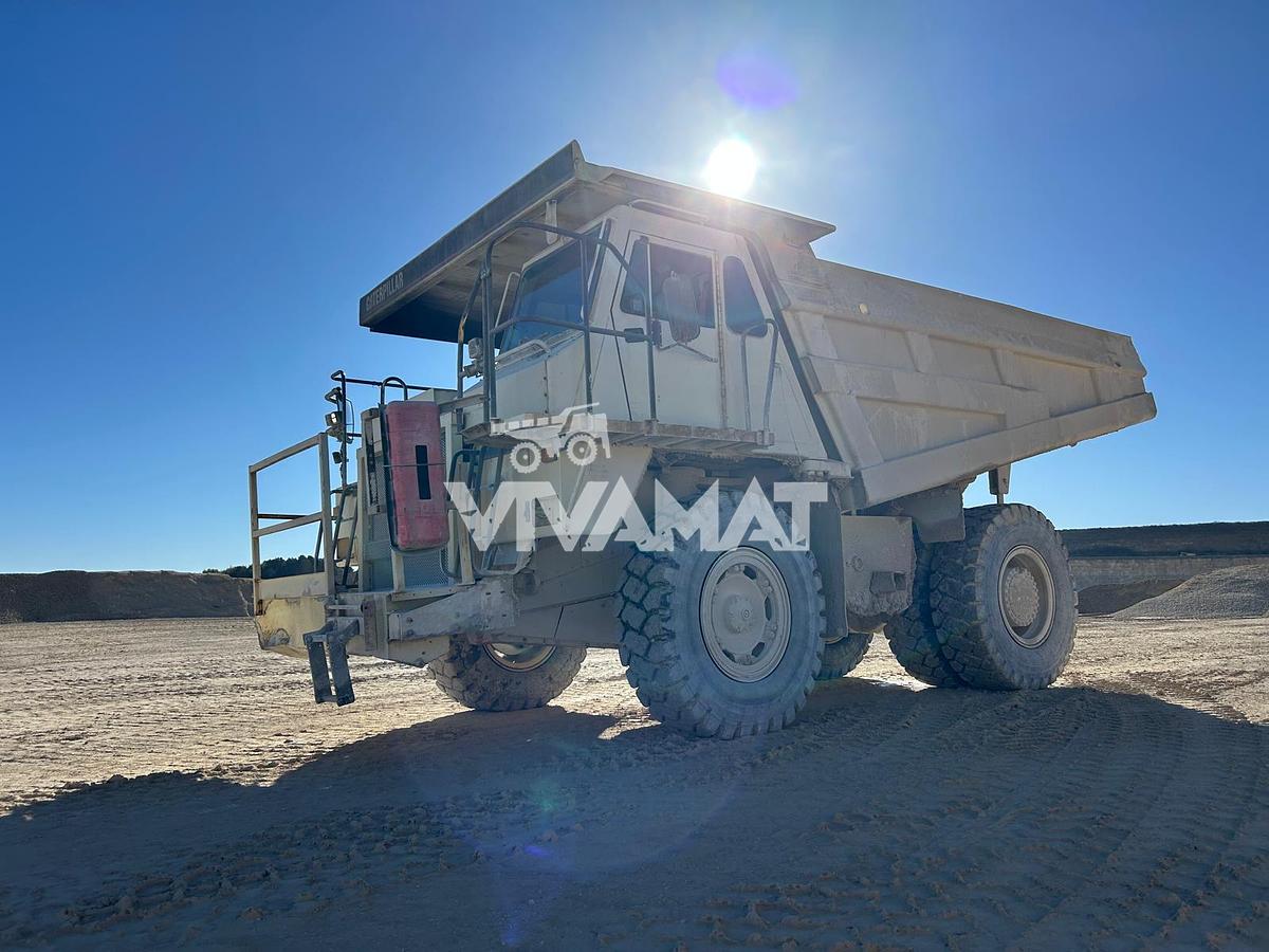 D'occasion Tombereau rigide Caterpillar 771D 2005