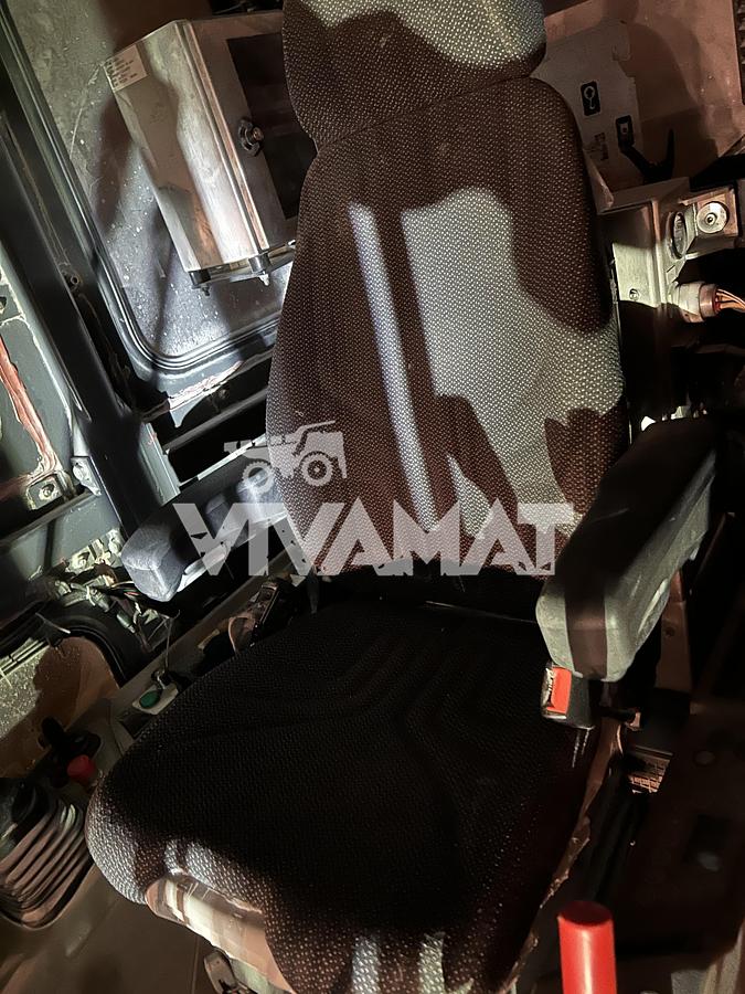 Used 2015 Liebherr R 944 C