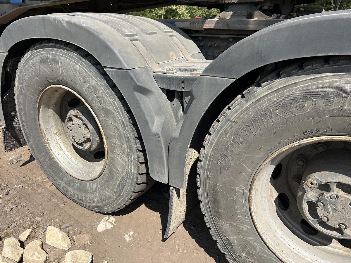 Used Schmitz trailer