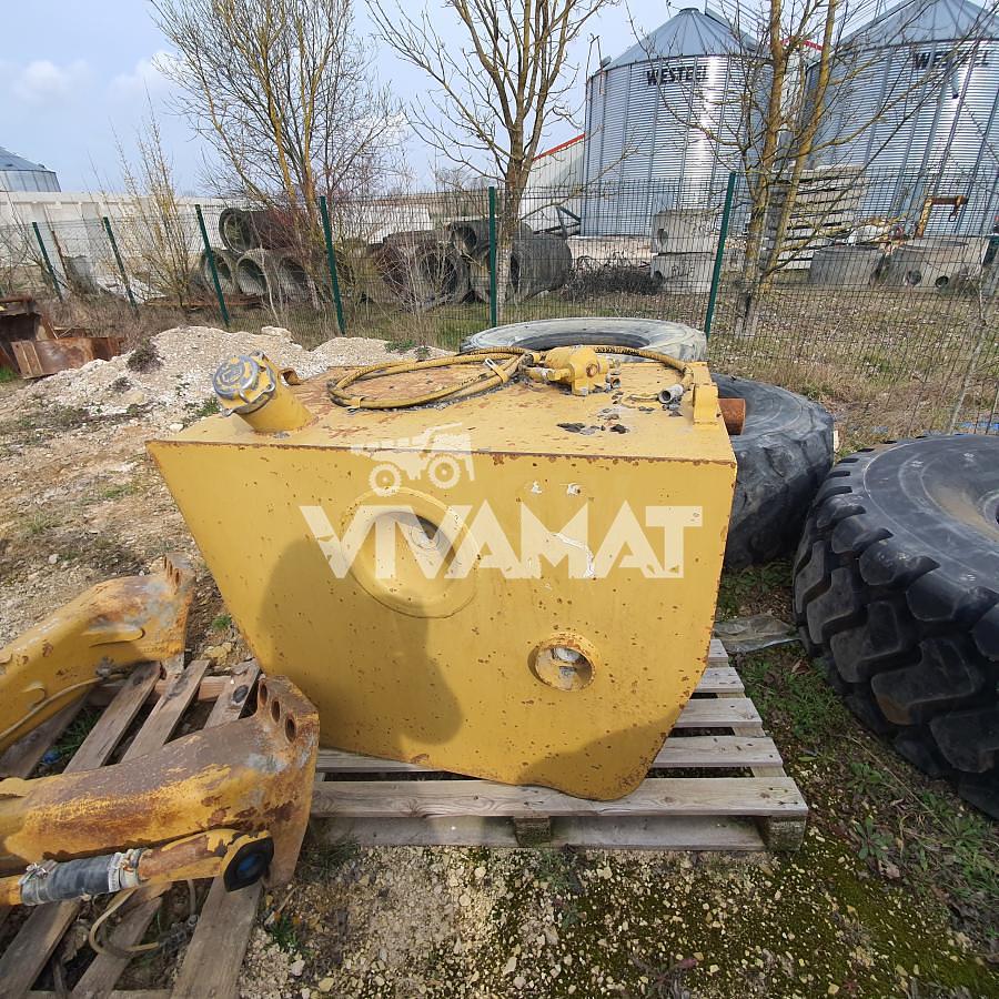 D'occasion CATERPILLAR 8P408 RESERVOIR CARBURANT 769C