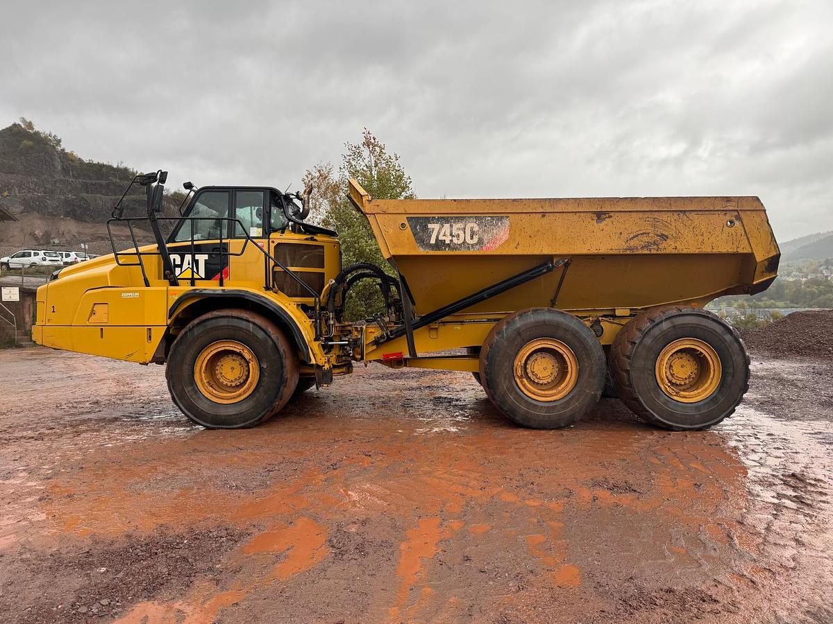 Used Caterpillar 745C