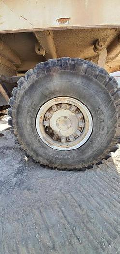 D'occasion 2 jantes TEREX 35 12 trous avec pneus BARKLEY 18.00R25