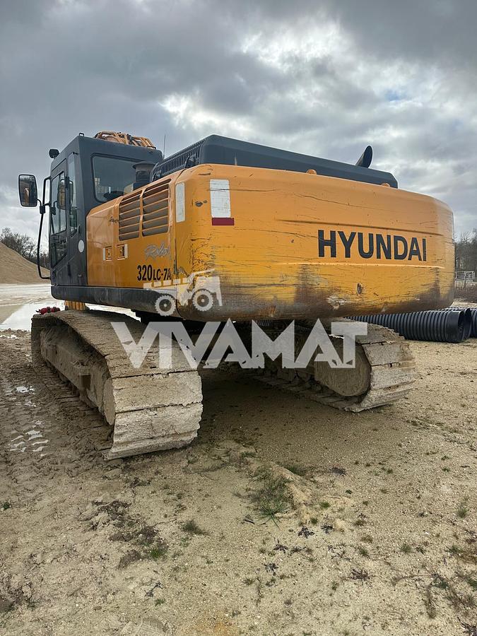 D'occasion Pelle sur chenille Hyundai Robex R320 LC7