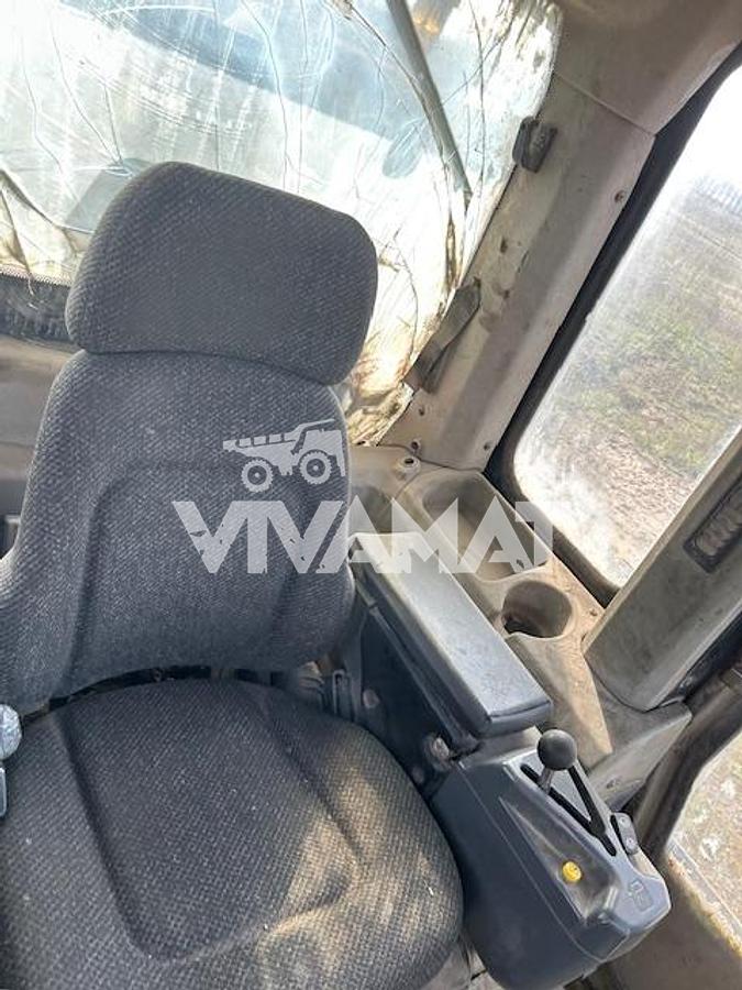 Used 2013 CATERPILLAR 973D