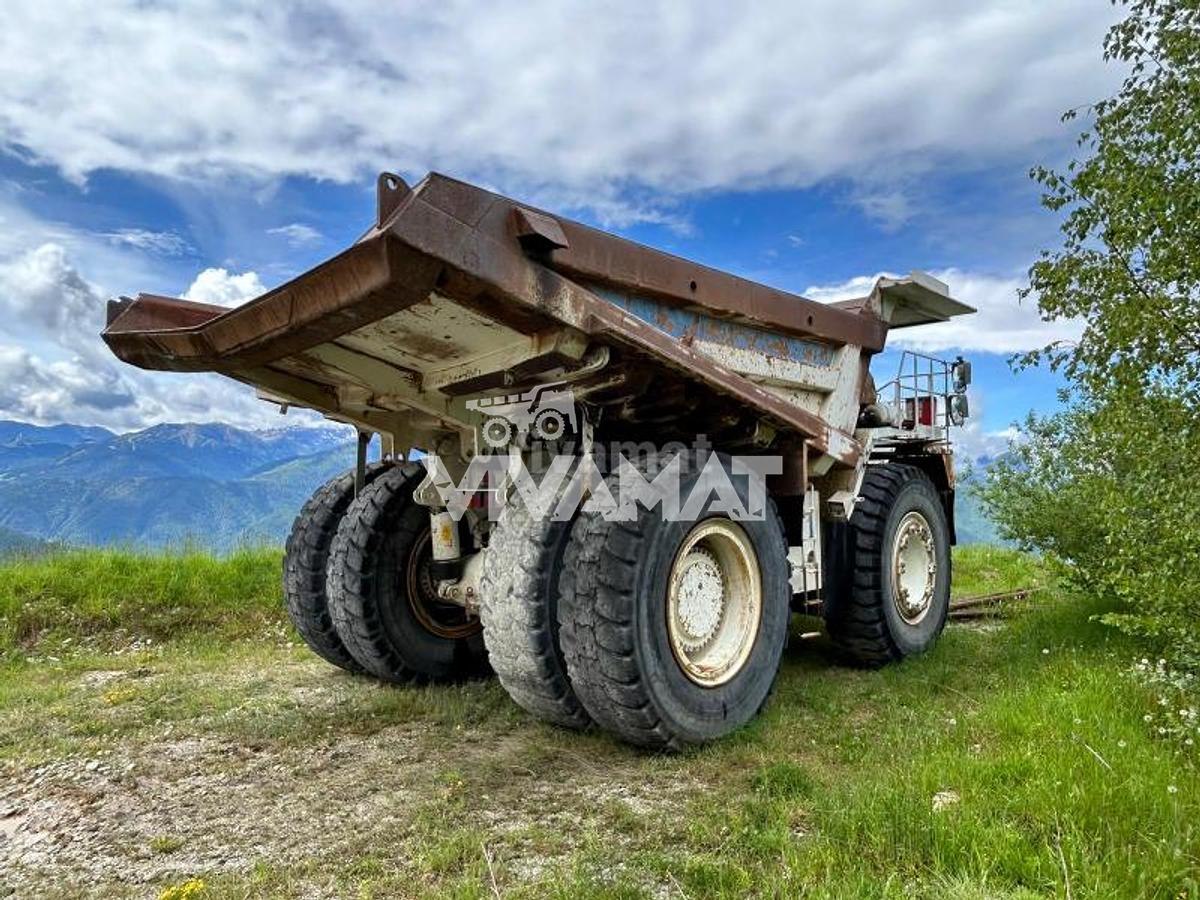 Used BRIDGESTONE 30.00R51 -