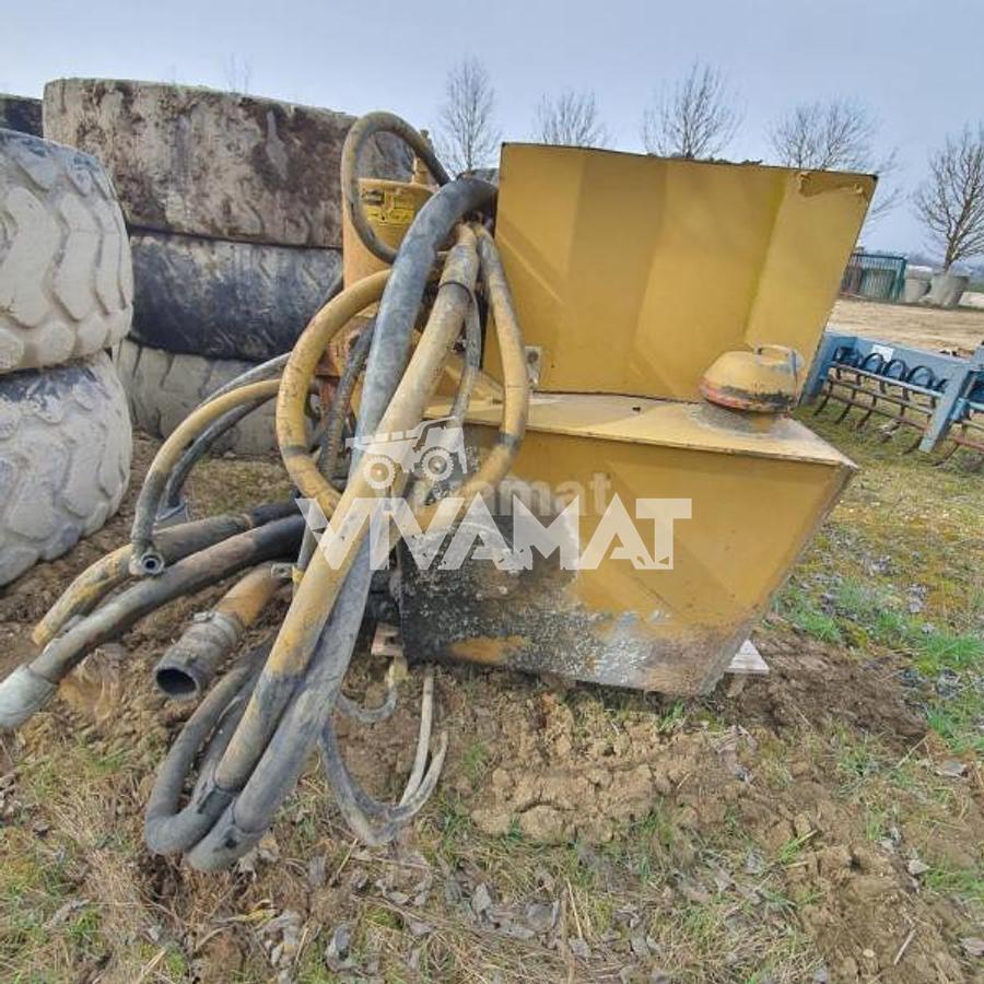 D'occasion CATERPILLAR 5D1902 Hydraulic tank 769C
